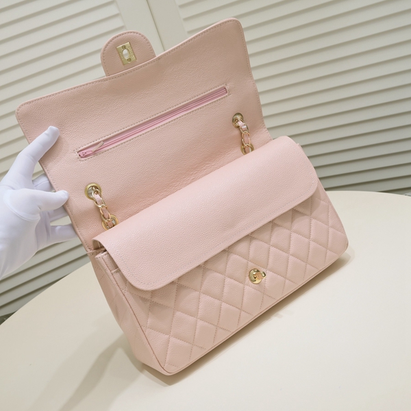 シャネルバッグ角部分ディテール